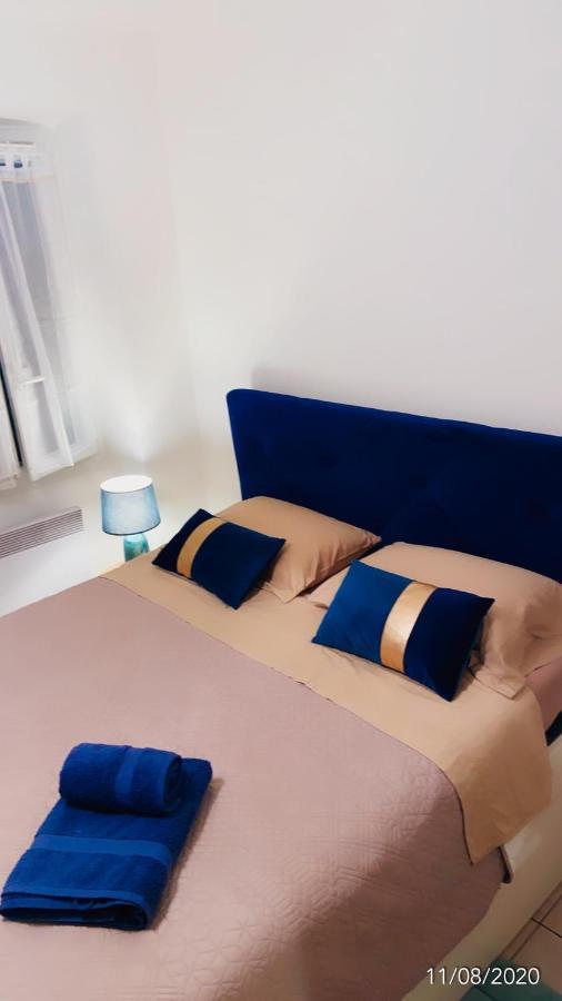 Joli Appart 29M2 En Vieille Ville Menton 2 Mins De La Mer Kültér fotó